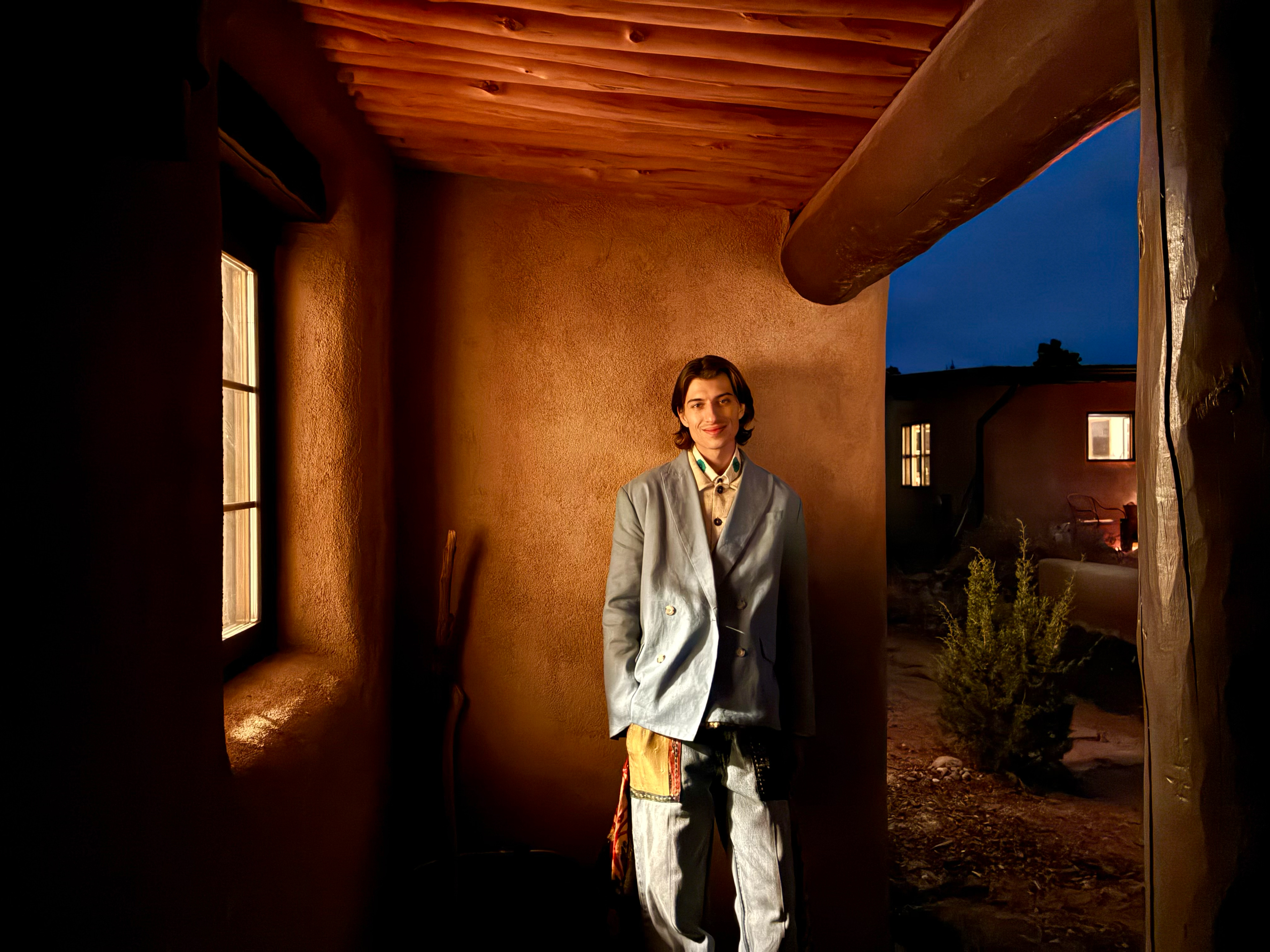 <p>Öfluga 2-í-1 myndavélakerfið á iPhone 16e er fullkomið til að fanga hversdagsleg augnablik og mikilvægar minningar.</p>